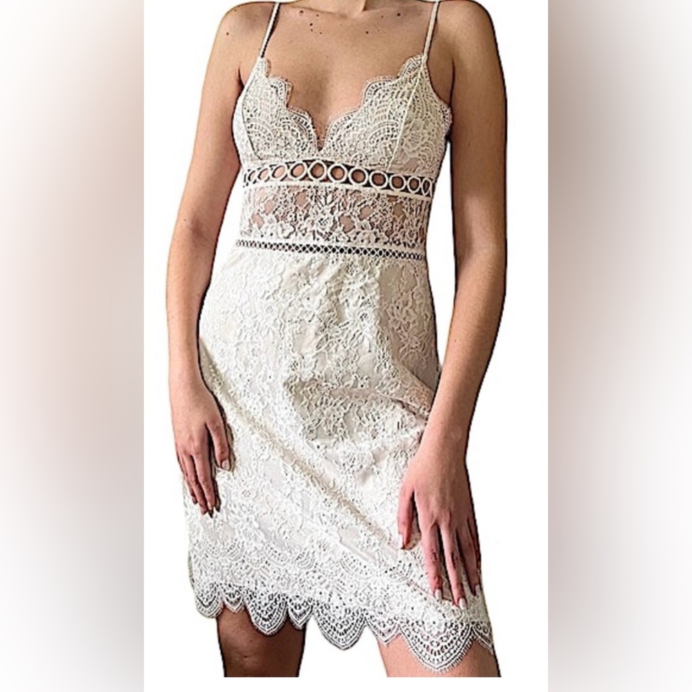 NWOT VICTORIA’S SECRET DREAM ANGELS WHITE LACE SLIP DRESS SIZE MEDIUM